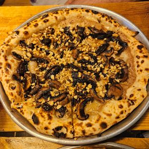 Pizza Funghi at Plant Base in Lisbon