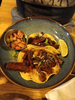 Taxis de seitan at Plant Base in Lisbon
