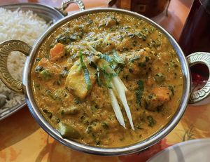 Alu Sabsie Delhi  at Taj Mahal in Rosenheim