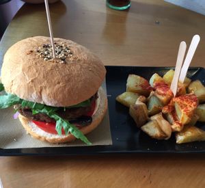 burger at Cat Bar in Barcelona