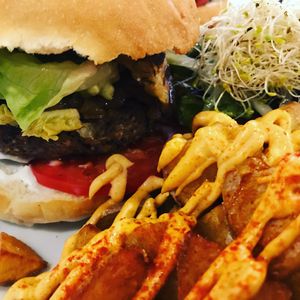 Burguer at Cat Bar in Barcelona