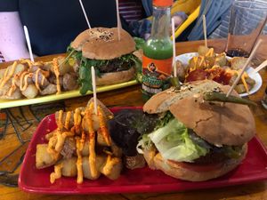Delicious burgers at Cat Bar in Barcelona
