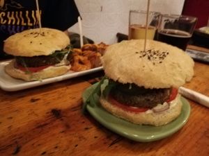 Hamburguesa green y champion at Cat Bar in Barcelona