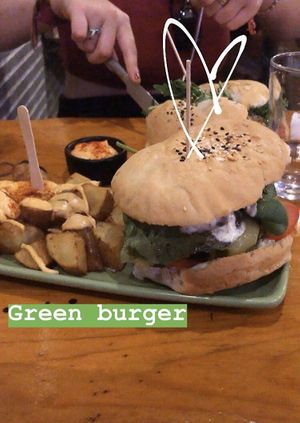 🙌🏻 at Cat Bar in Barcelona