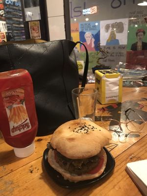 Black burger - was ok at Cat Bar in Barcelona