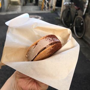 Cookie-sand ice cream chestnut : ¥650 at Premium SOW in Tokyo