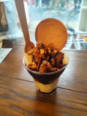Chocolate sundae at Premium SOW in Tokyo