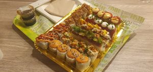 32 pieces for 2. To die for. at Venus Garden in Menorca