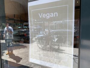 Hard to read, sorry.  at Bakkerij Broos in Antwerpen