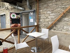 The entrance and small terrace at 1falafel in Tallinn