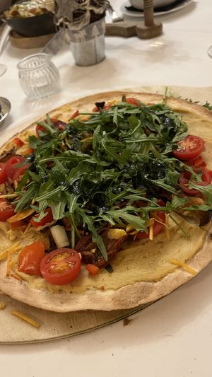 Vegane Pizza (Flammkuchen)  at S'Wirtshaus in Saalbach