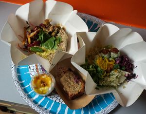 Delivery: Tadu bowl + Ail of the Tiger + Cake du moment + Riz au lait coco at So Nat - Sentier in Paris