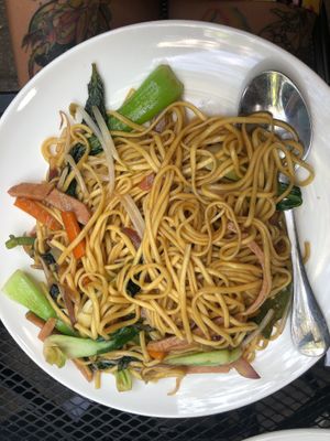 Tai Wan Noddles at Veggie House  in Chicago