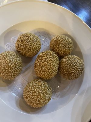 Sesame balls  at Veggie House  in Chicago