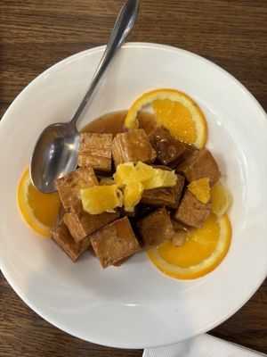 Orange tofu 6/10   at Veggie House  in Chicago