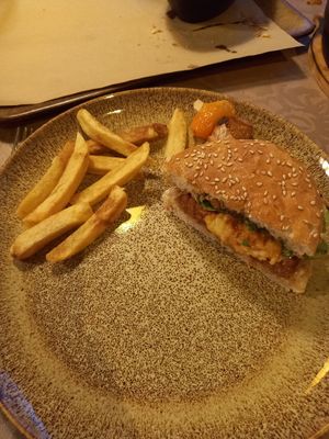  at Pratu's in Alcobaca