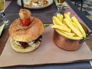  at Pratu's in Alcobaca