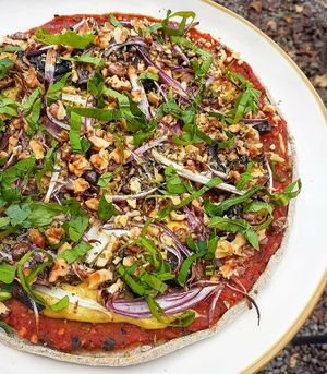 Pizza vegan & gluten free at Cruda Amor Natural in San Felipe