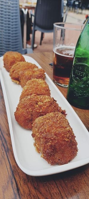 Croquetas veganas at Fresh Green in San Sebastian