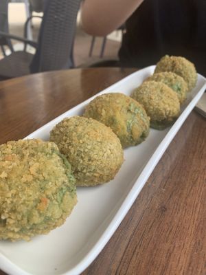 Croquetas de espinacas y queso azul  at Fresh Green in San Sebastian