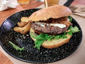 Hamburguesa de azukis at Fresh Green in San Sebastian