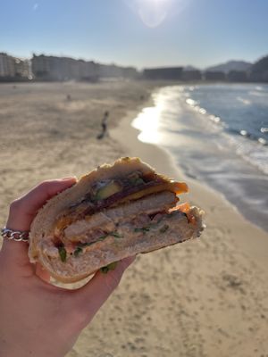 Burger “fresh green”  at Fresh Green in San Sebastian
