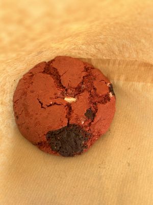 Beet root cookies   at Fresh Green in San Sebastian