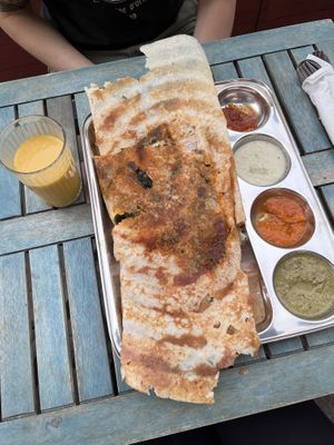 Spinach Dosa and mango lassi  at Rangji Masala Dosa in Krakow