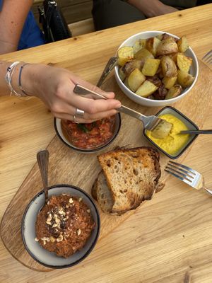 Patates bravas pan vin tomate and tapenade  at Le Botanique in Toulouse