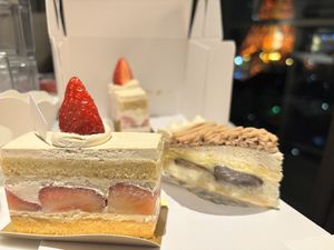 Strawberry cake and Mont Blanc  at hal okada - vegan sweets lab in Tokyo