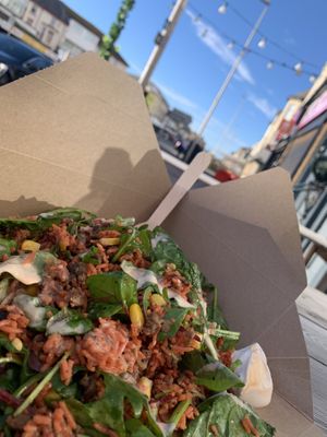 Jerk chicken with rice 🤤👌 don’t know what was better…  the weather, the food or the lovely owner and staff! at Cosy Jazz Cafe in Blackpool