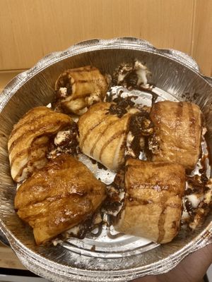 S’more logs at Mario's Pizza in Orlando