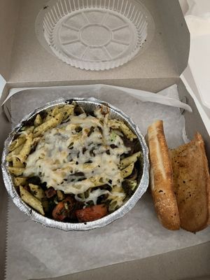 pesto pasta   at Mario's Pizza in Orlando