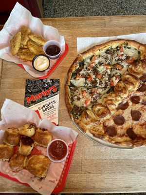 Spread  at Mario's Pizza in Orlando