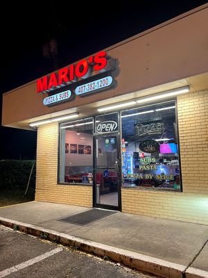  at Mario's Pizza in Orlando
