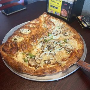 girlfriend pizza at Mario's Pizza in Orlando