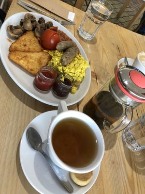 Vegan breakfast (£7.25!!!!) and a peppermint tea  at Charlies Cafe in Barnstaple