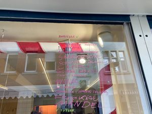 Vegan ice-cream options at Smiles in Gottingen