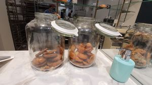 Cookies in jar at De Broodenier in Leuven