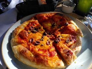 Pizza marinara with extra vegan cheese at Oppi'z in Santa Barbara