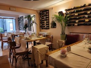  at La Capannina in Capri