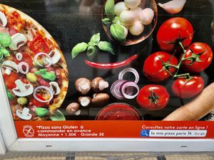 Order noon for gluten free dinner. at La Mia Pizza in Paris