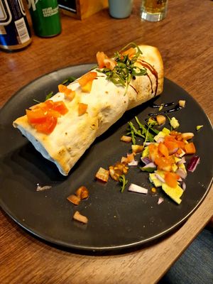 Veganer Burrito mit Sojagranulat at Burger Pizza by EK in Landeck