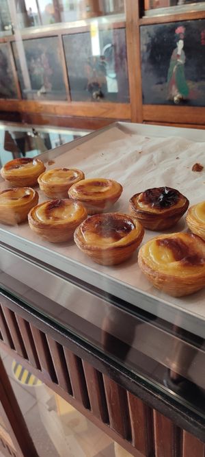 The batch of pastei they had at Vegan Nata - Chiado in Lisbon
