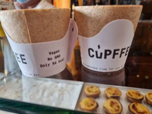 Edible coffee cups at Vegan Nata - Chiado in Lisbon
