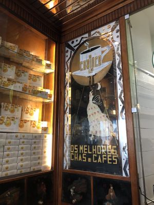 art deco interior   at Vegan Nata - Chiado in Lisbon