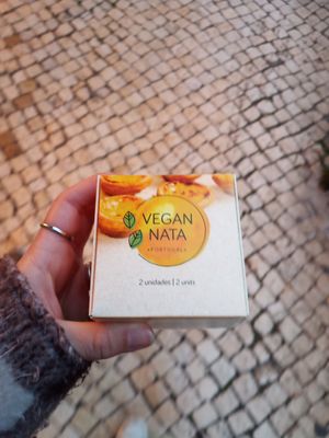 Box for take away, available also for 6 and 12 pieces at Vegan Nata - Chiado in Lisbon