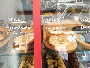 Vegan cookies at Screaming Beans in Amsterdam