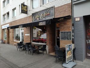 Street view at Made In Napoli in Cologne