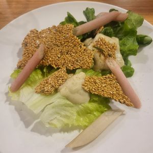 White curry crackers at GreenWoods - 綠野林 in Kowloon